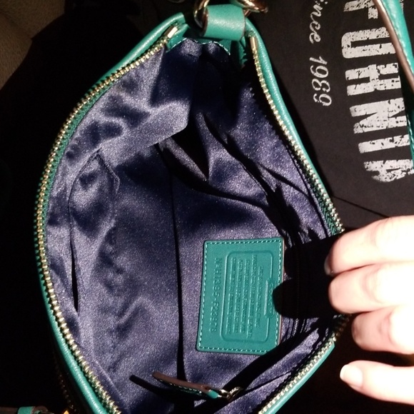 Coach crossbody - Picture 4 of 4